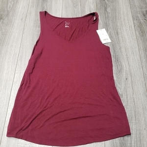 TANK‎ top